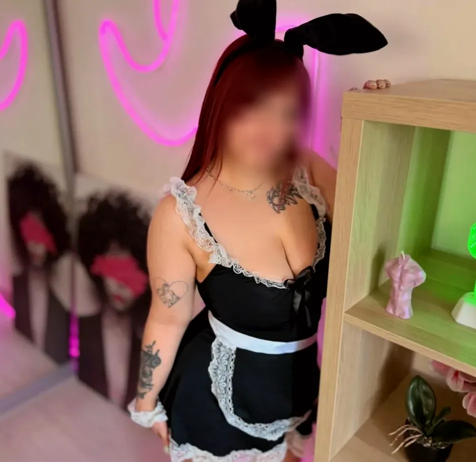 Hannah, 22